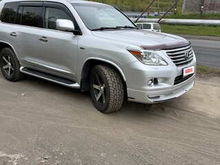 2011 Lexus LX 570 III, серебристый, 3850000 рублей, вид 3