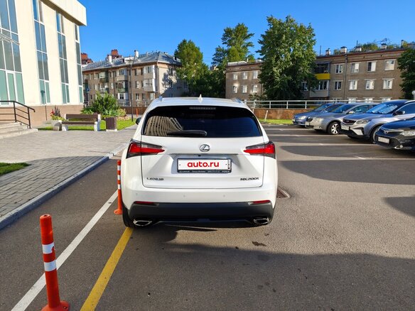 2017 Lexus NX 200t I, белый - вид 1