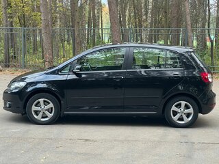 2013 Volkswagen Golf Plus II, чёрный, 850000 рублей, вид 2