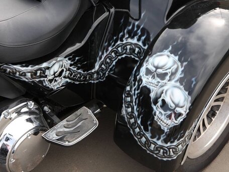 2011 Harley-Davidson CVO Tri Glide, чёрный, 3000000 рублей, вид 4