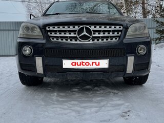 2006 Mercedes-Benz M-Класс 320 II (W164), чёрный, 1500000 рублей, вид 2