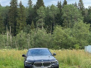 2022 BMW X6 40i III (G06), чёрный, 9500000 рублей, вид 4
