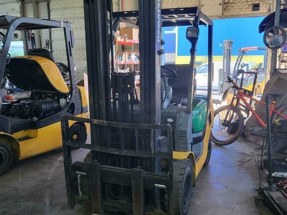 2008 Komatsu FD20, зелёный, 1000000 рублей - вид 3