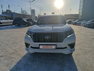 2021 Toyota Land Cruiser Prado 150 Series Рестайлинг 3, белый, 8700000 рублей, вид 2