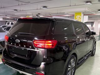 2020 Kia Carnival III, чёрный, 2900000 рублей, вид 3