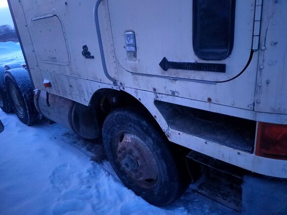 1999 International 9000 Series, бежевый, 520000 рублей - вид 5