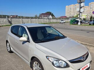 2011 Hyundai i30 I Рестайлинг, бежевый, 760000 рублей, вид 5