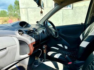 2002 Toyota Vitz I (P10), голубой, 300000 рублей, вид 5