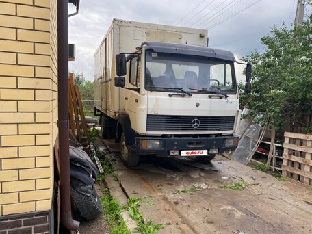 1992 Mercedes-Benz 817, белый, 680000 рублей, вид 1