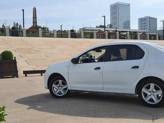 2017 Renault Logan II, белый, 400000 рублей, вид 3