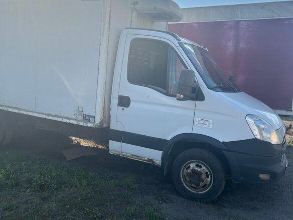 2014 Iveco Daily, белый, 3000000 рублей - вид 10