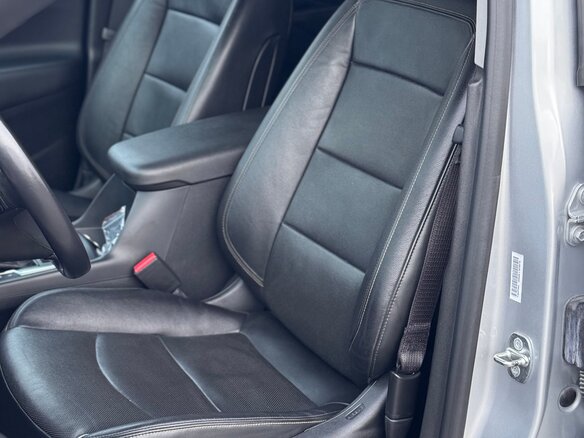 2020 Chevrolet Equinox III, серебристый, 1600000 рублей - вид 15