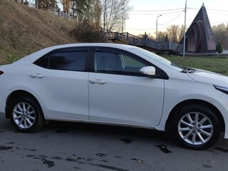 2014 Toyota Corolla XI (E160, E170, E180), белый, 1950000 рублей, вид 4