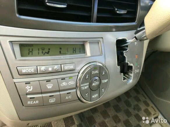 2006 Toyota Estima III, серебристый, 1350000 рублей - вид 5