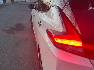 2018 Nissan Leaf II (ZE1), белый, 1800000 рублей, вид 4