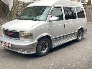 2000 Chevrolet Astro II, белый, 1400000 рублей, вид 1