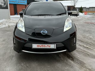 2016 Nissan Leaf 30kWh I (ZE0/AZE0), чёрный, 900000 рублей, вид 2