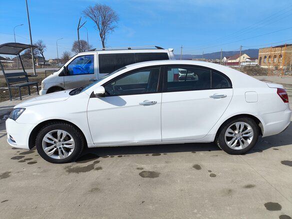 2016 Geely Emgrand EC7, белый, 600000 рублей - вид 5