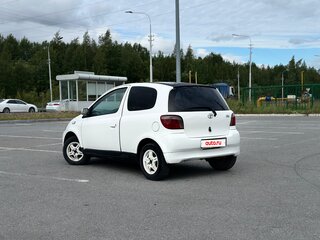 2000 Toyota Vitz I (P10), белый, 160000 рублей, вид 4