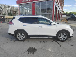 2015 Nissan X-Trail III, белый, 1800000 рублей, вид 4