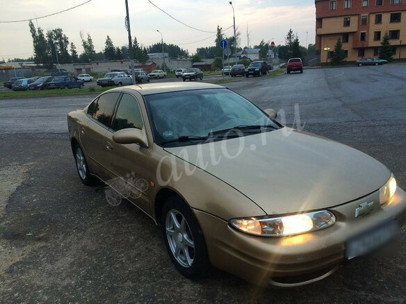 1999 Chevrolet Alero, бежевый, 380000 рублей