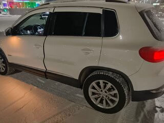 2012 Volkswagen Tiguan I Рестайлинг, белый, 1650000 рублей, вид 3