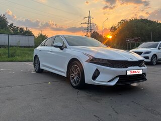 2020 Kia K5 III, белый, 1800000 рублей, вид 2