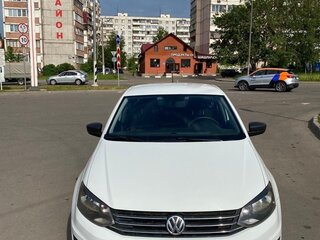 2017 Volkswagen Polo V Рестайлинг, белый, 550000 рублей, вид 1