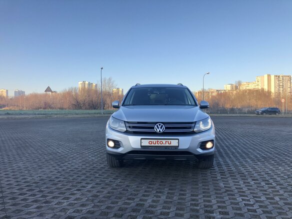 2011 Volkswagen Tiguan I Рестайлинг, серебристый - вид 1