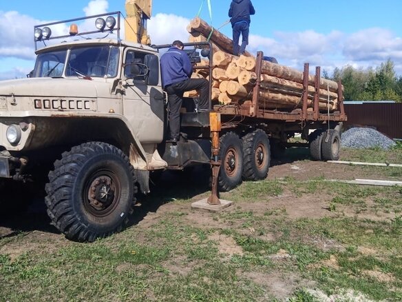2010 Урал 4320, бежевый, 1550000 рублей