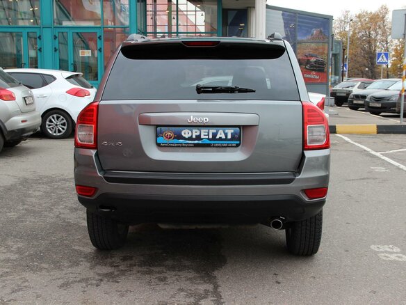 2014 Jeep Compass I Рестайлинг 2, серый - вид 22