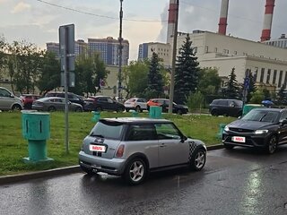 2003 Mini Hatch Cooper S I (R50), серый, 800000 рублей, вид 2