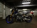 2023 Yamaha MT-09 (FZ-09), серебристый, 1380000 рублей - вид 2