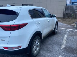 2017 Kia Sportage IV, белый, 2100000 рублей, вид 2