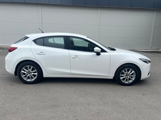 2018 Mazda 3 III (BM) Рестайлинг, белый, 1600000 рублей, вид 1