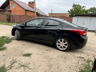 2011 Hyundai Elantra V (MD), чёрный, 900000 рублей, вид 3