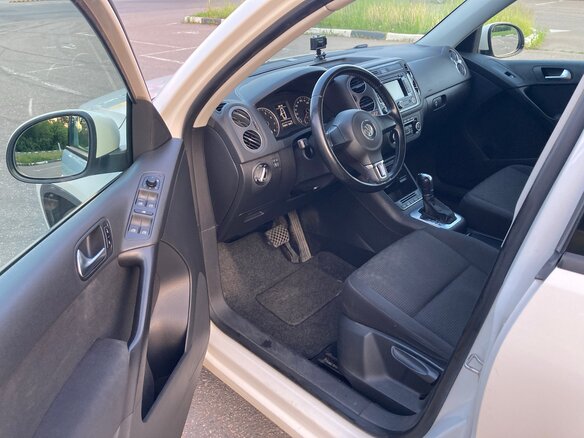 2012 Volkswagen Tiguan I Рестайлинг, белый, 1050000 рублей - вид 12