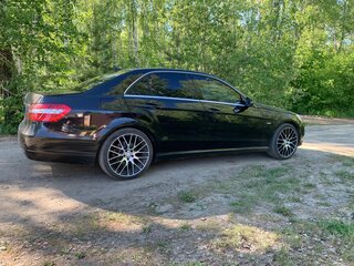 2012 Mercedes-Benz E-Класс 200 7G-Tronic IV (W212, S212, C207), чёрный, 1350000 рублей, вид 4