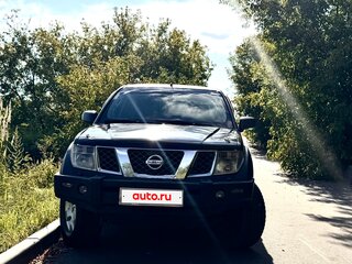 2006 Nissan Navara (Frontier) III (D40), чёрный, 700000 рублей, вид 2
