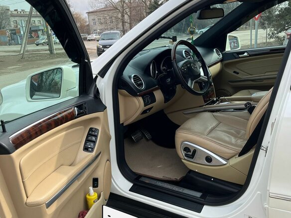 2011 Mercedes-Benz GL-Класс 350 CDI BlueEfficiency I (X164) Рестайлинг, белый, 1980000 рублей - вид 4