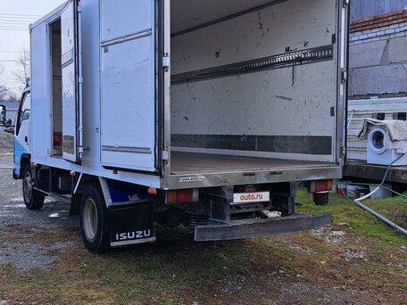 2004 Isuzu Elf (N-series), белый, 2100000 рублей, вид 3