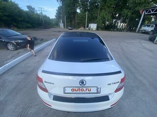 2013 Skoda Octavia III (A7), белый, 1600000 рублей, вид 5
