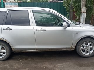 2006 Mazda Demio II (DY), серебристый, 225000 рублей, вид 2