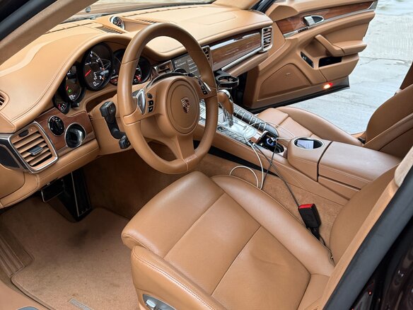 2012 Porsche Panamera Turbo S I, коричневый, 3300000 рублей - вид 9
