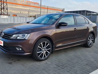 2017 Volkswagen Jetta VI Рестайлинг, коричневый, 1170000 рублей, вид 3