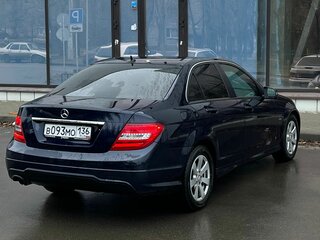2011 Mercedes-Benz C-Класс 180 BlueEFFICIENCY III (W204) Рестайлинг, синий, 1670000 рублей, вид 4