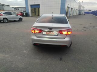2012 Kia Rio 4-speed III, серебристый, 1025000 рублей, вид 5