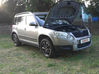 2011 Skoda Yeti I, белый, 900000 рублей, вид 3