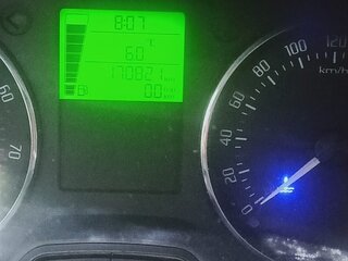 2010 Skoda Fabia II Рестайлинг, серебристый, 450000 рублей, вид 2