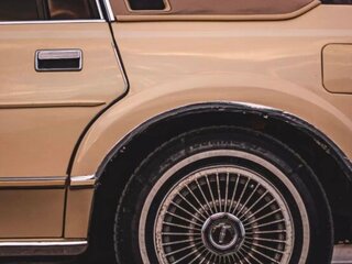 1985 Lincoln Town Car I, жёлтый, 6300000 рублей, вид 5